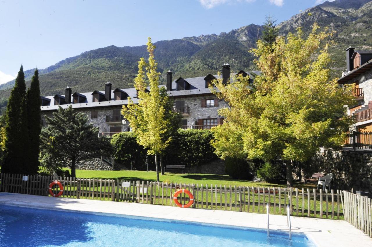 Chardin D'Alto-Apartamentos Chardins Benasque Bagian luar foto