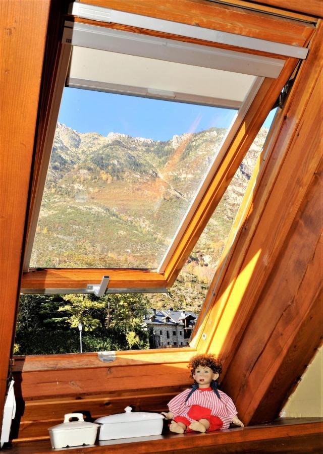 Chardin D'Alto-Apartamentos Chardins Benasque Bagian luar foto